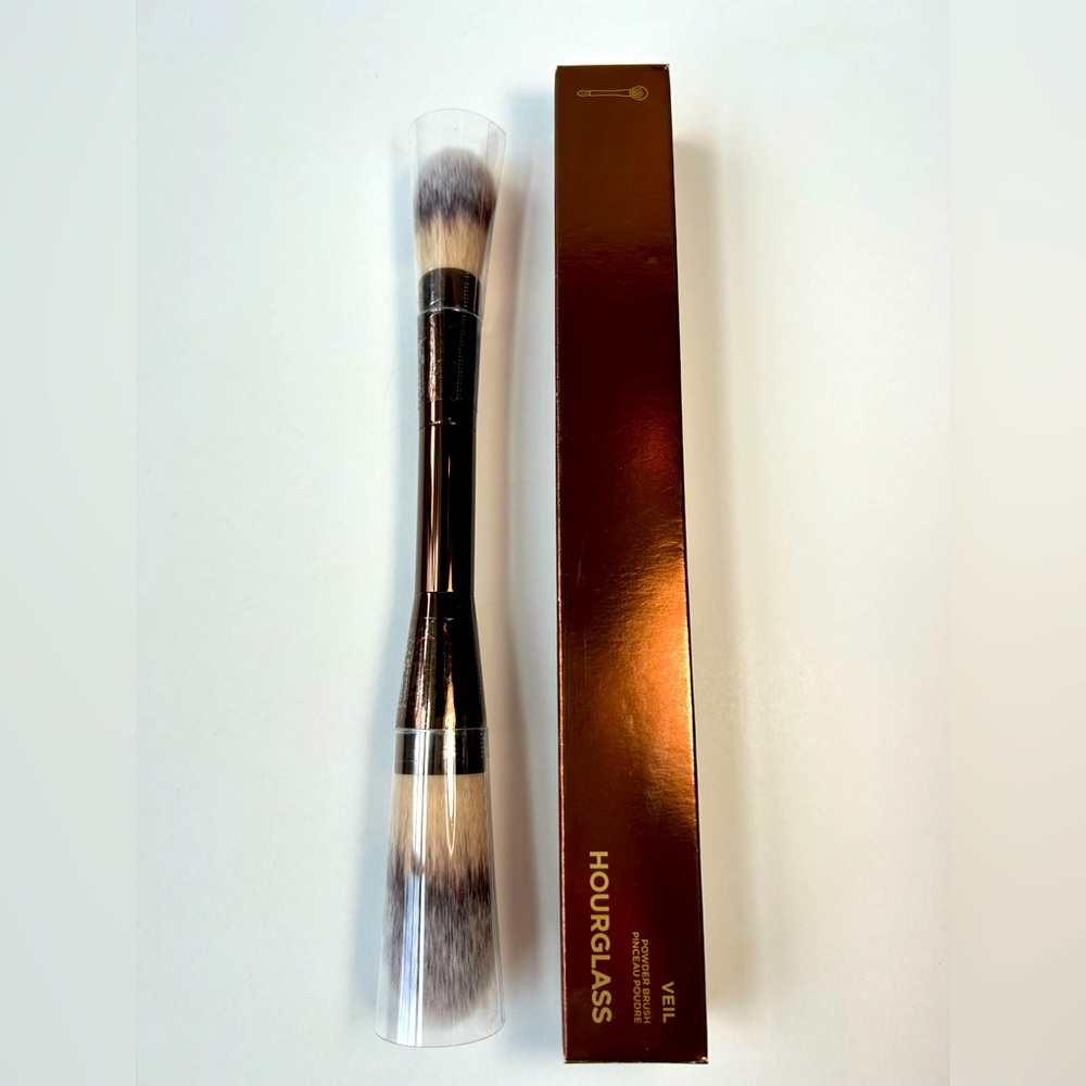 NWT🌷Hourglass Veil Powder Brush